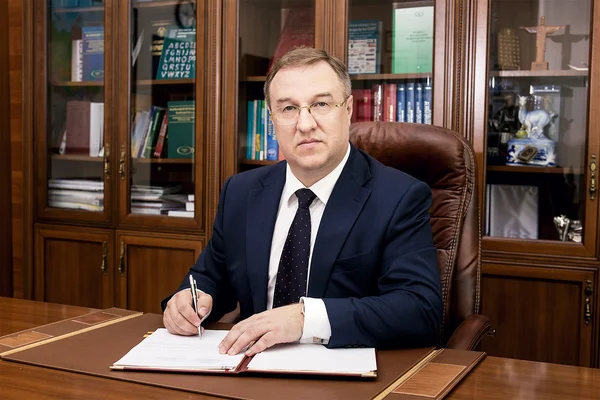 27 ноября директор ФБУ «ГИЛС и НП» Владислав Николаевич Шестаков отметил день рождения